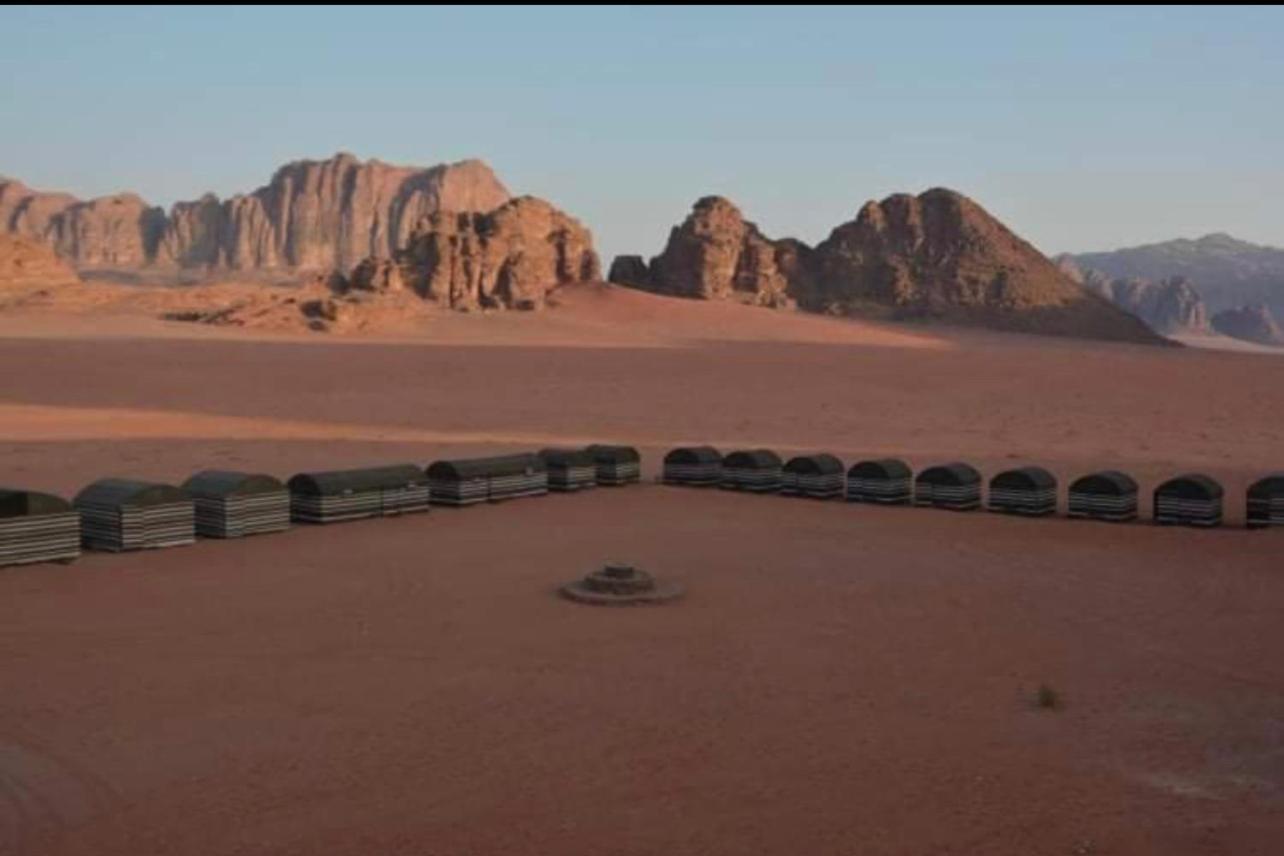 Desert Bedouin Adventure Hotel Wadi Rum Exterior foto